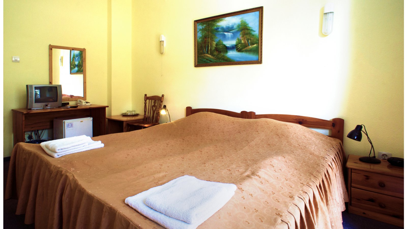 Hajnal Hotel