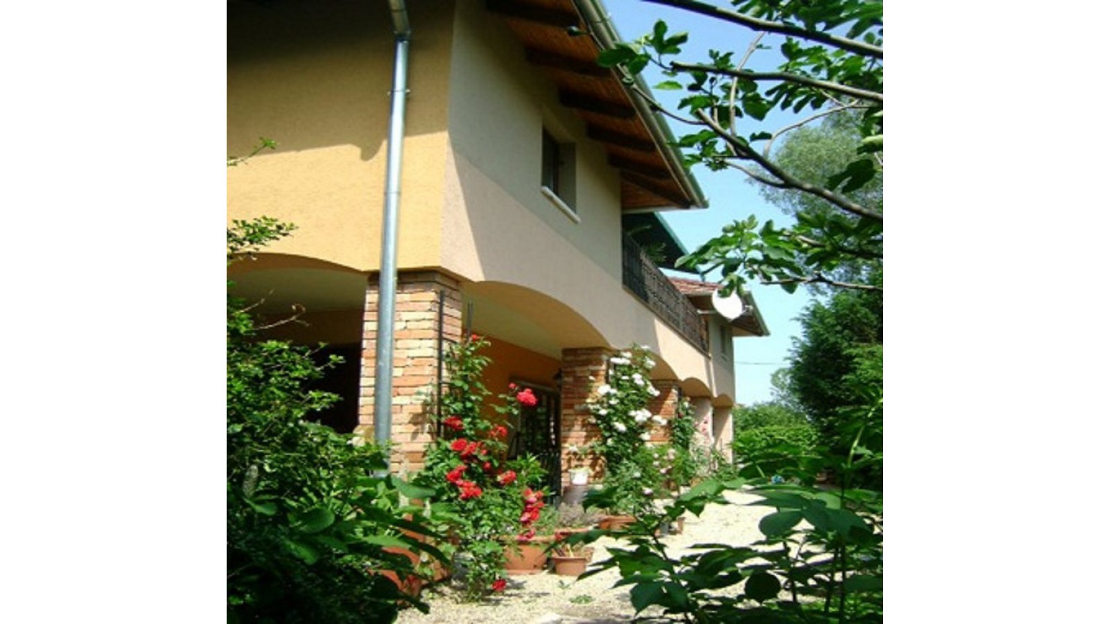 Pipacs Apartmanház Balatonboglár