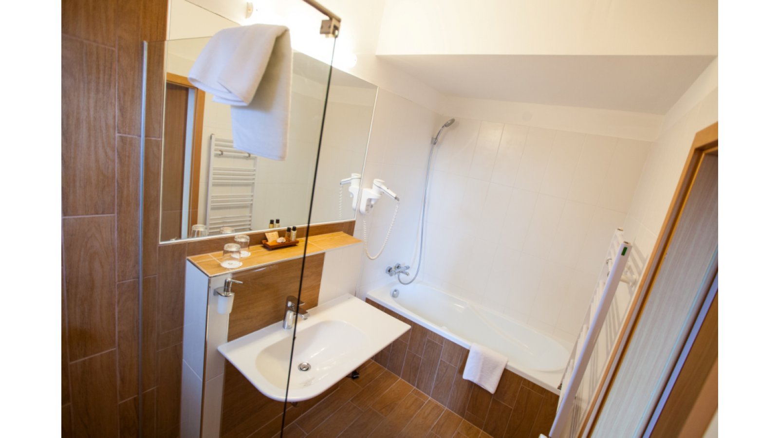 Hotel Corvus Aqua