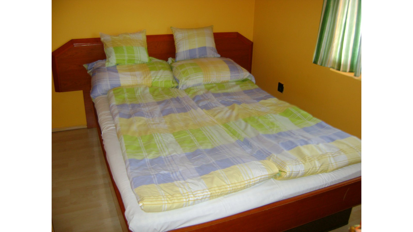 Pipacs Apartmanház Balatonboglár