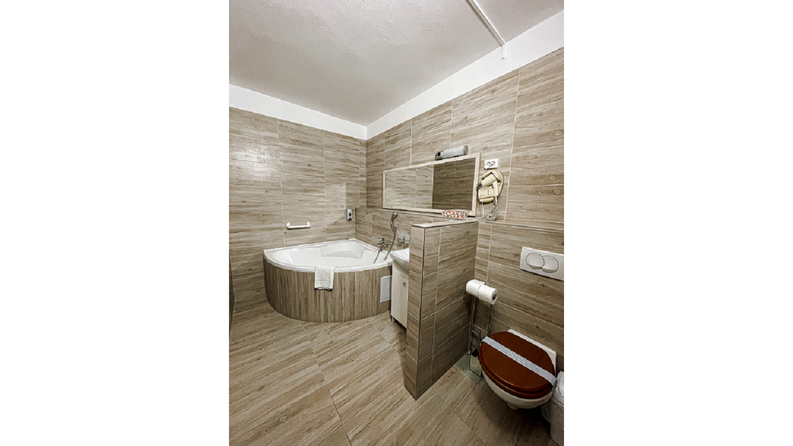 Öreg-tó Hotel és Rendezvénytér