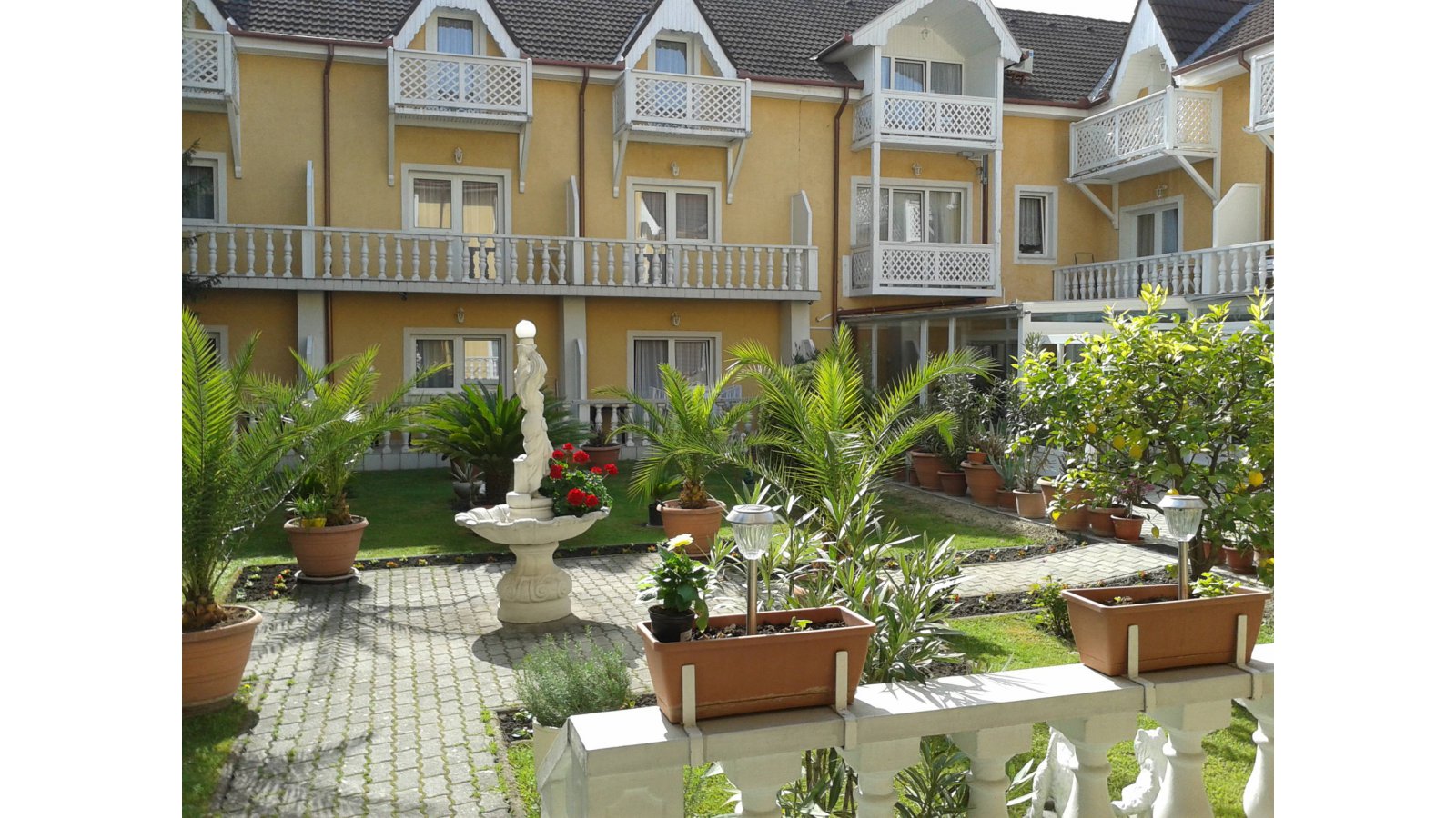 Lídia Hotel Wellness és Étterem Harkány