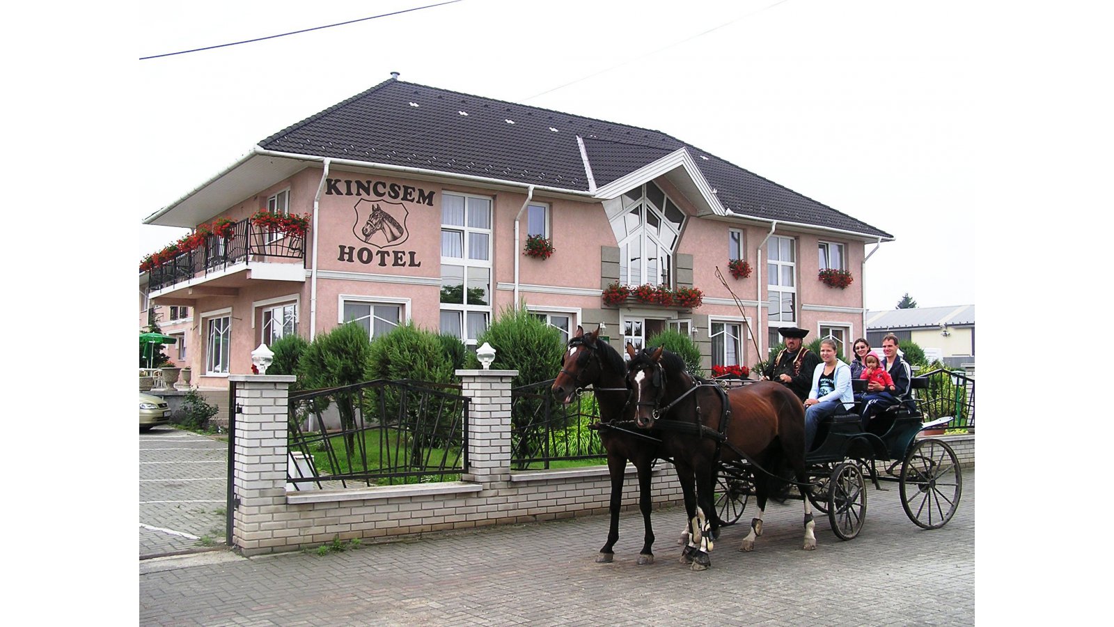 Kincsem Wellness Hotel