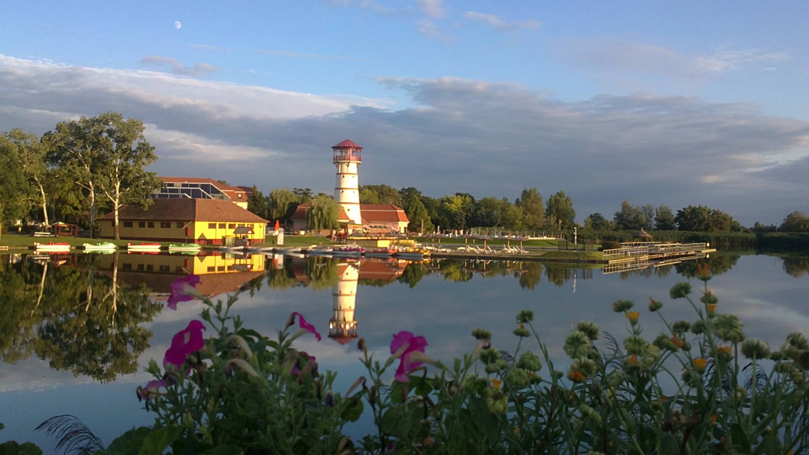 Napsugár Hotel