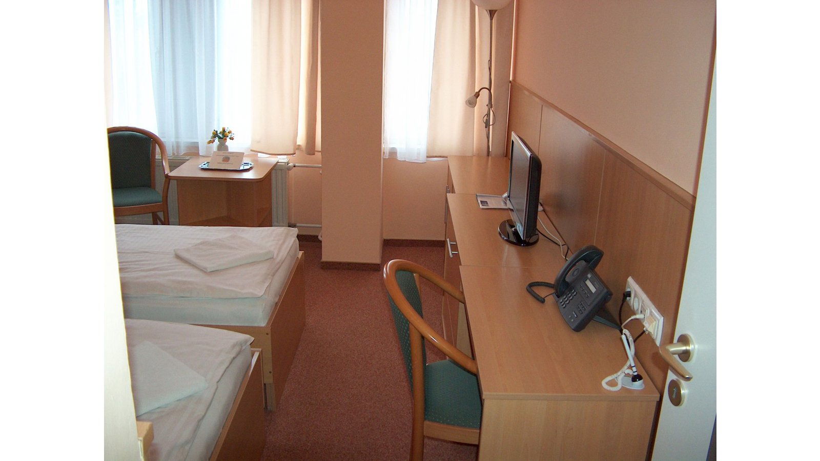 D-Hotel