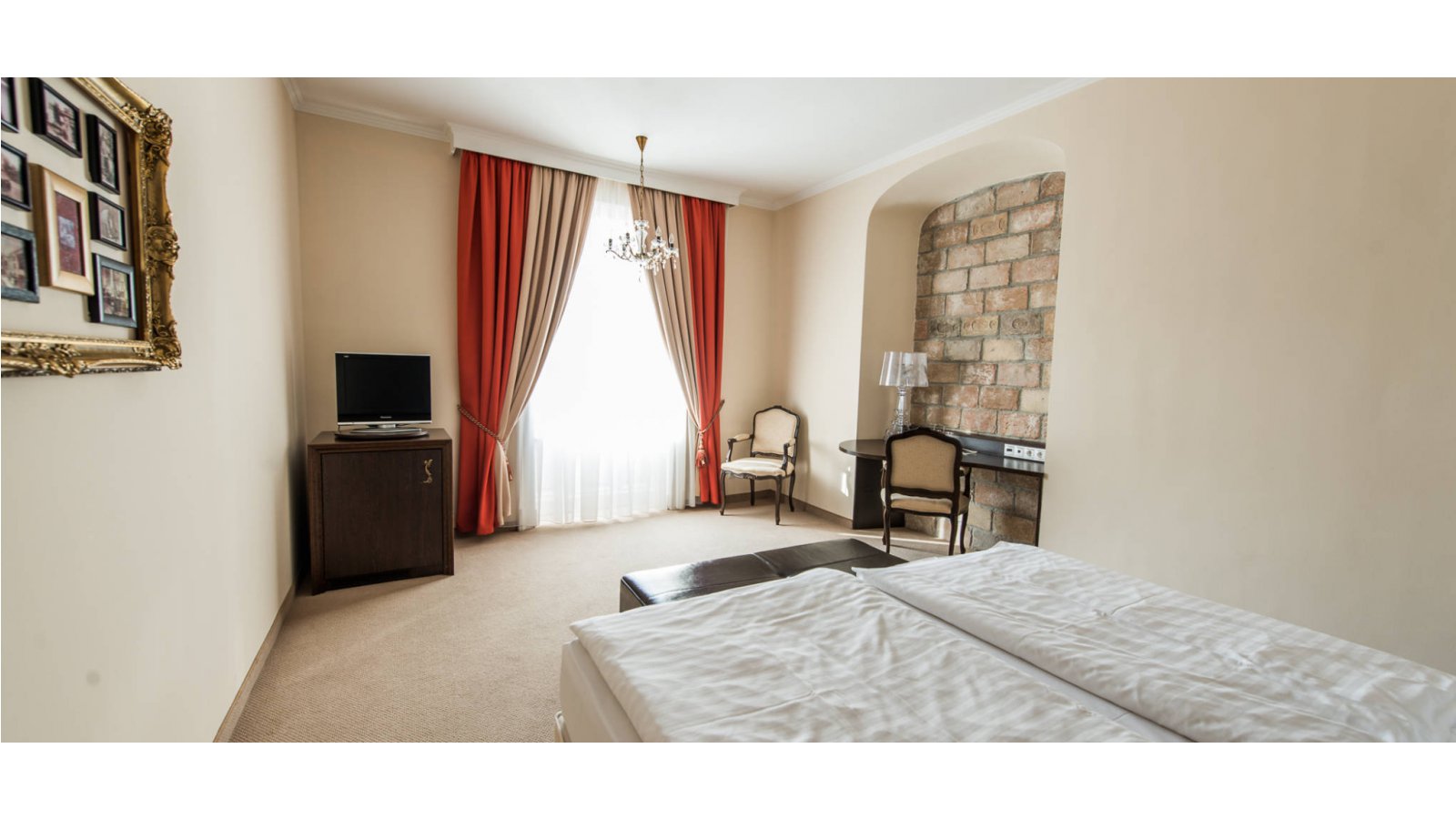 Kristály Imperial Hotel