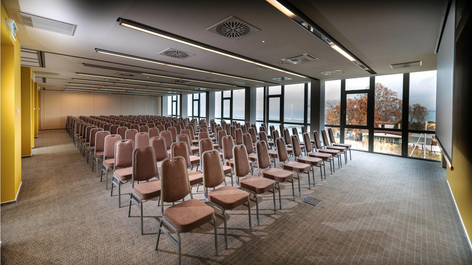 Hotel Yacht Wellness & Business Siófok