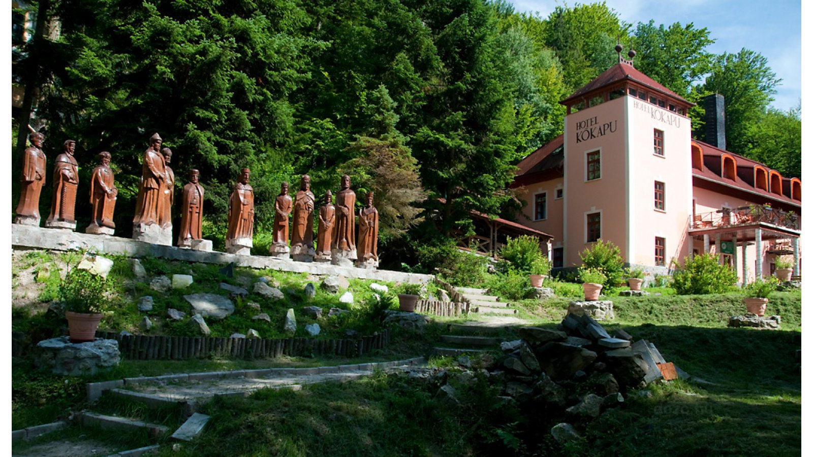Kőkapu Vadászkastély és Hotel