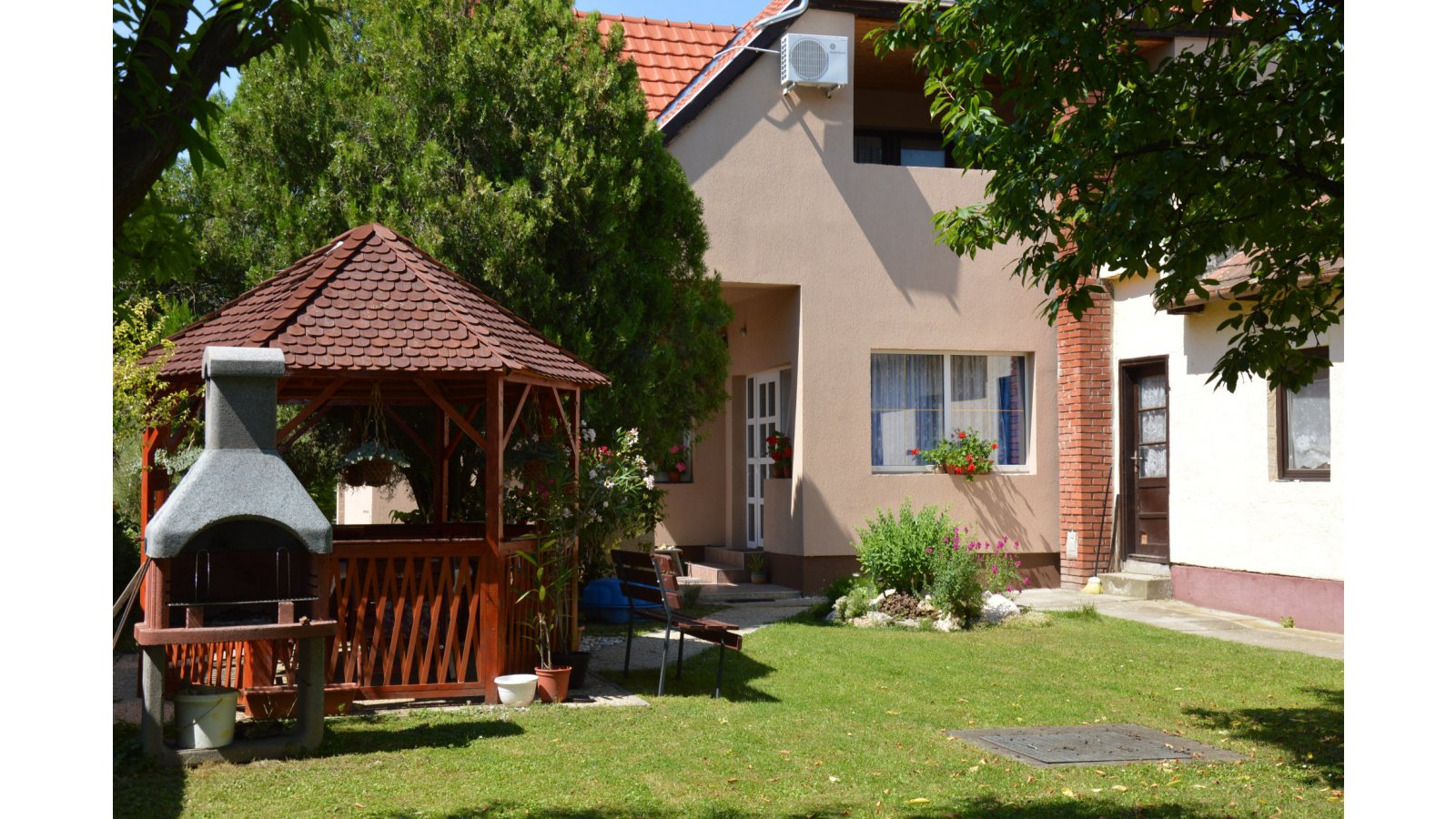 Anikó Apartman Vendégház