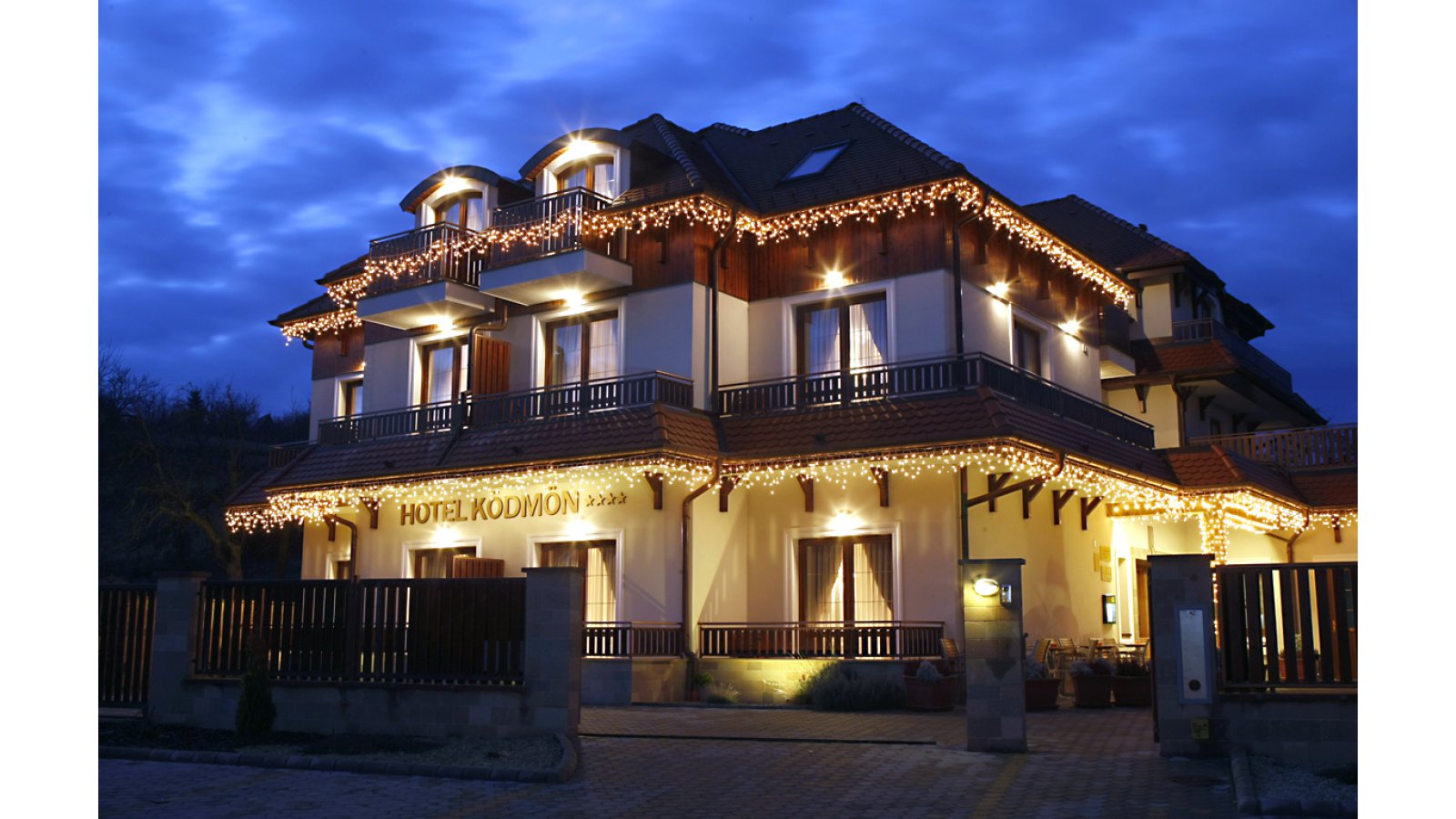 Hotel Ködmön