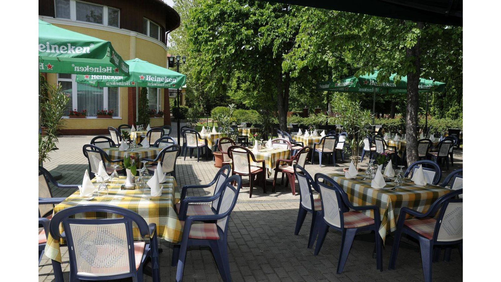 Garden Hotel Wellness és Konferencia