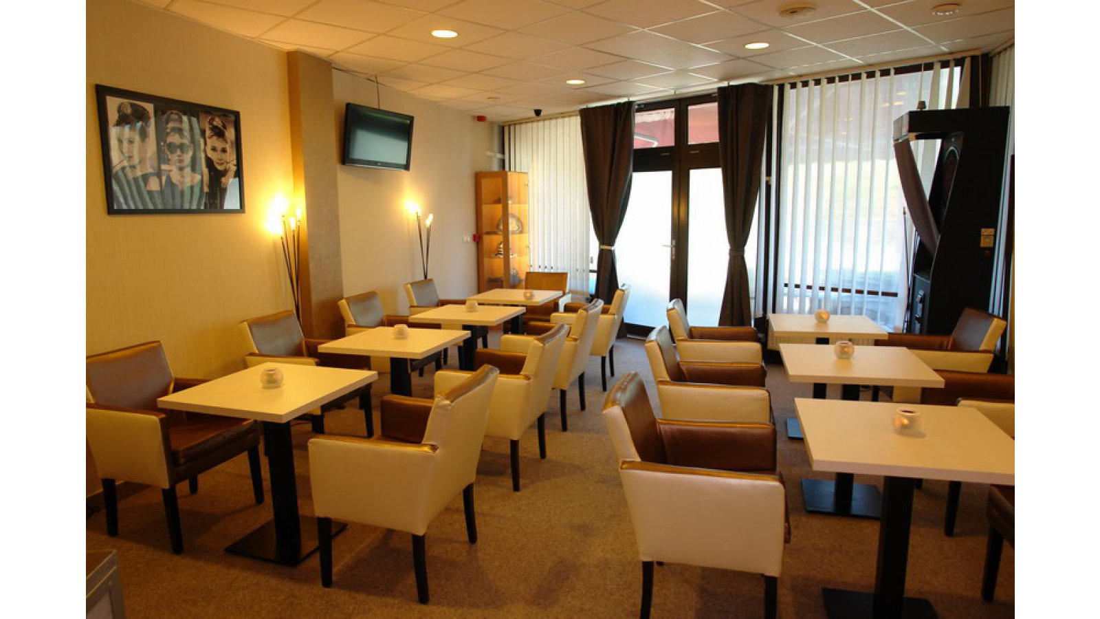 Kristály Hotel