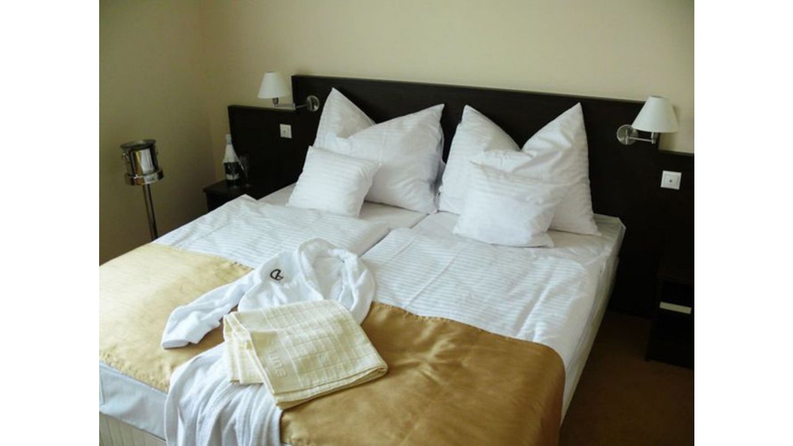 Garden Hotel Wellness és Konferencia