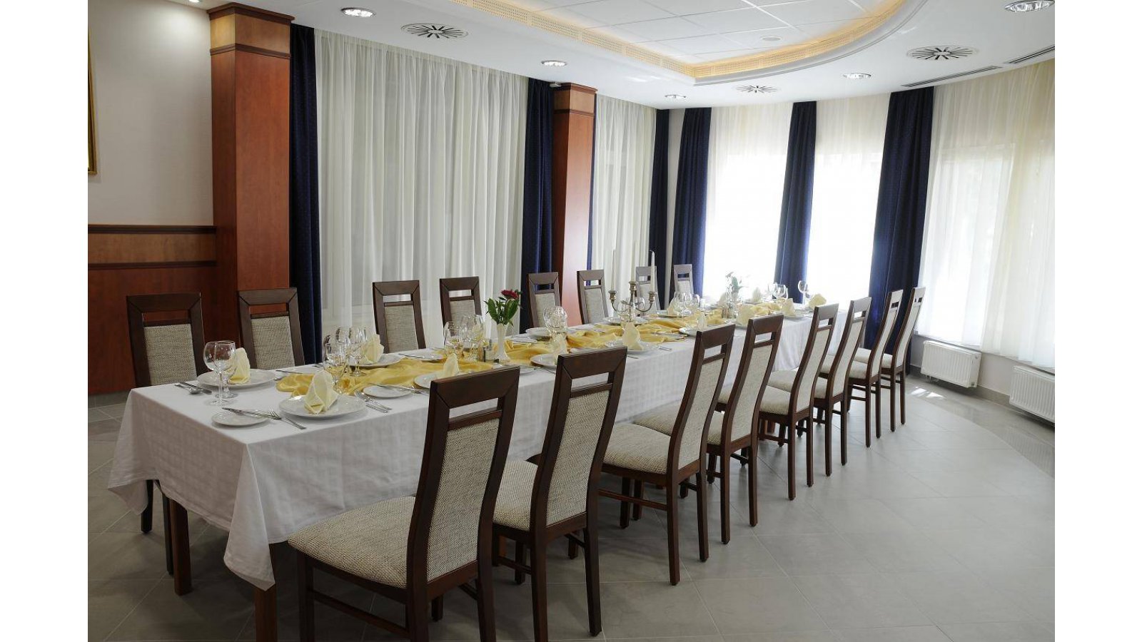 Garden Hotel Wellness és Konferencia