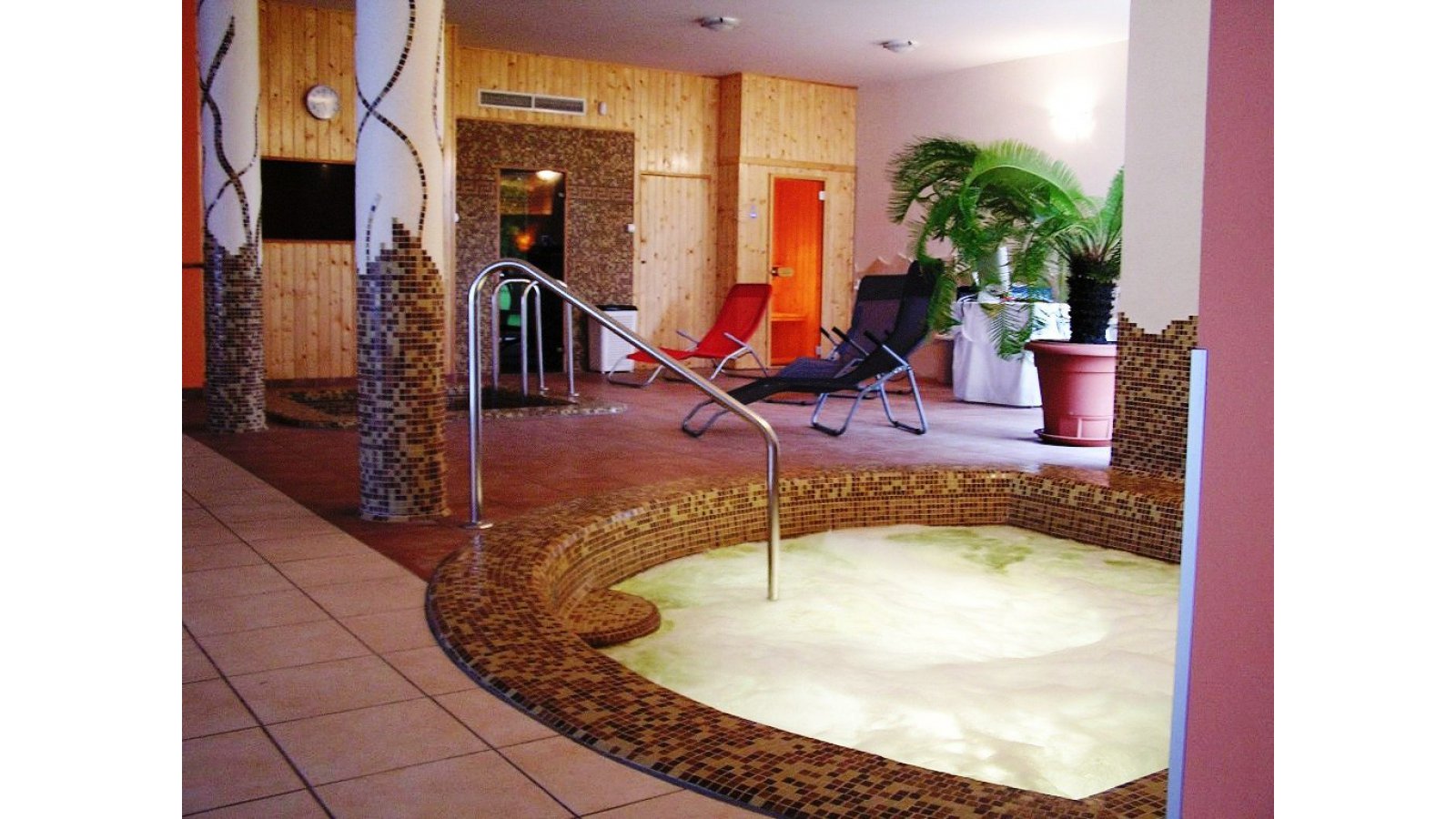 Kincsem Wellness Hotel