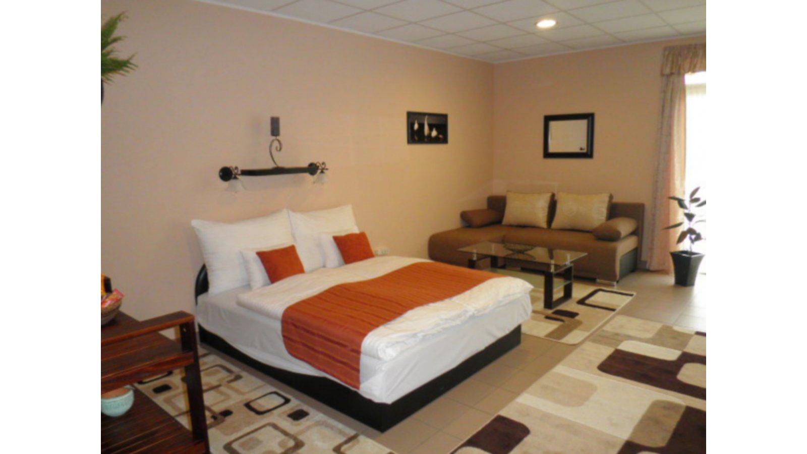 Libra Hotel