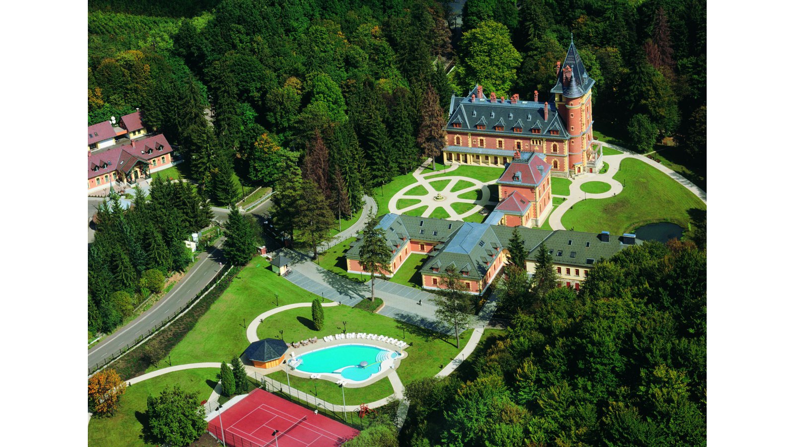 Kastélyhotel Sasvár Resort