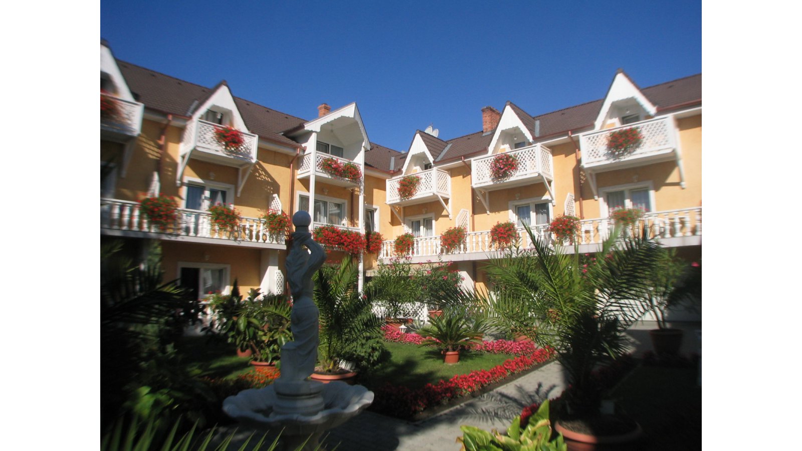 Lídia Hotel Wellness és Étterem Harkány