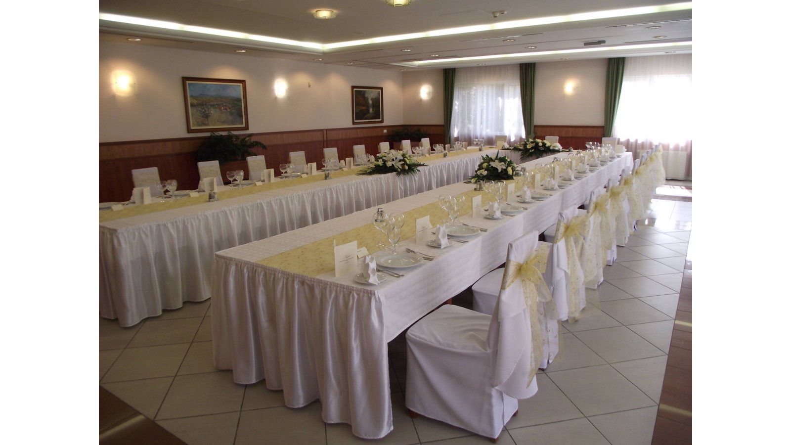 Garden Hotel Wellness és Konferencia