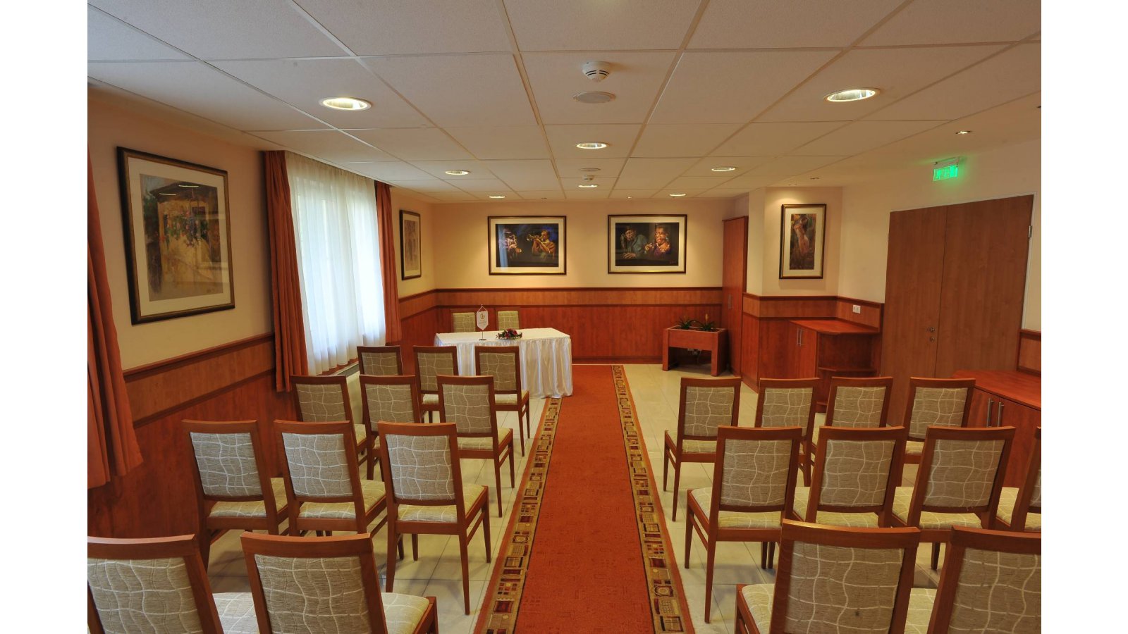 Garden Hotel Wellness és Konferencia