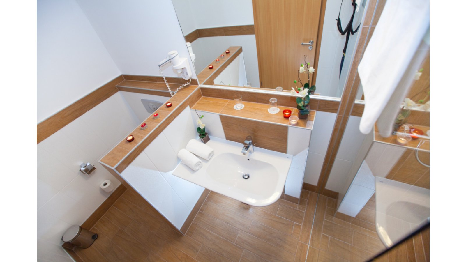 Hotel Corvus Aqua